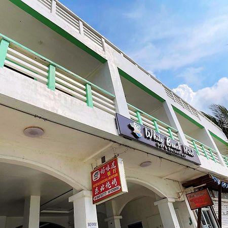 White Beach Hotel Puerto Galera Powered By Cocotel Dış mekan fotoğraf