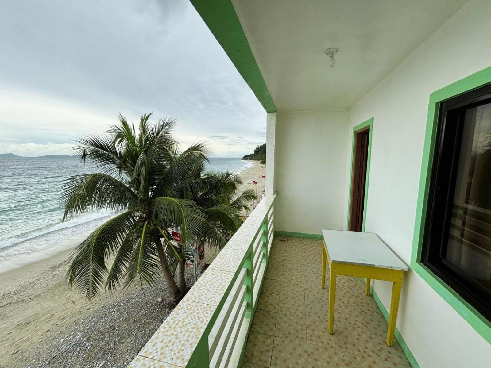 White Beach Hotel Puerto Galera Powered By Cocotel Dış mekan fotoğraf